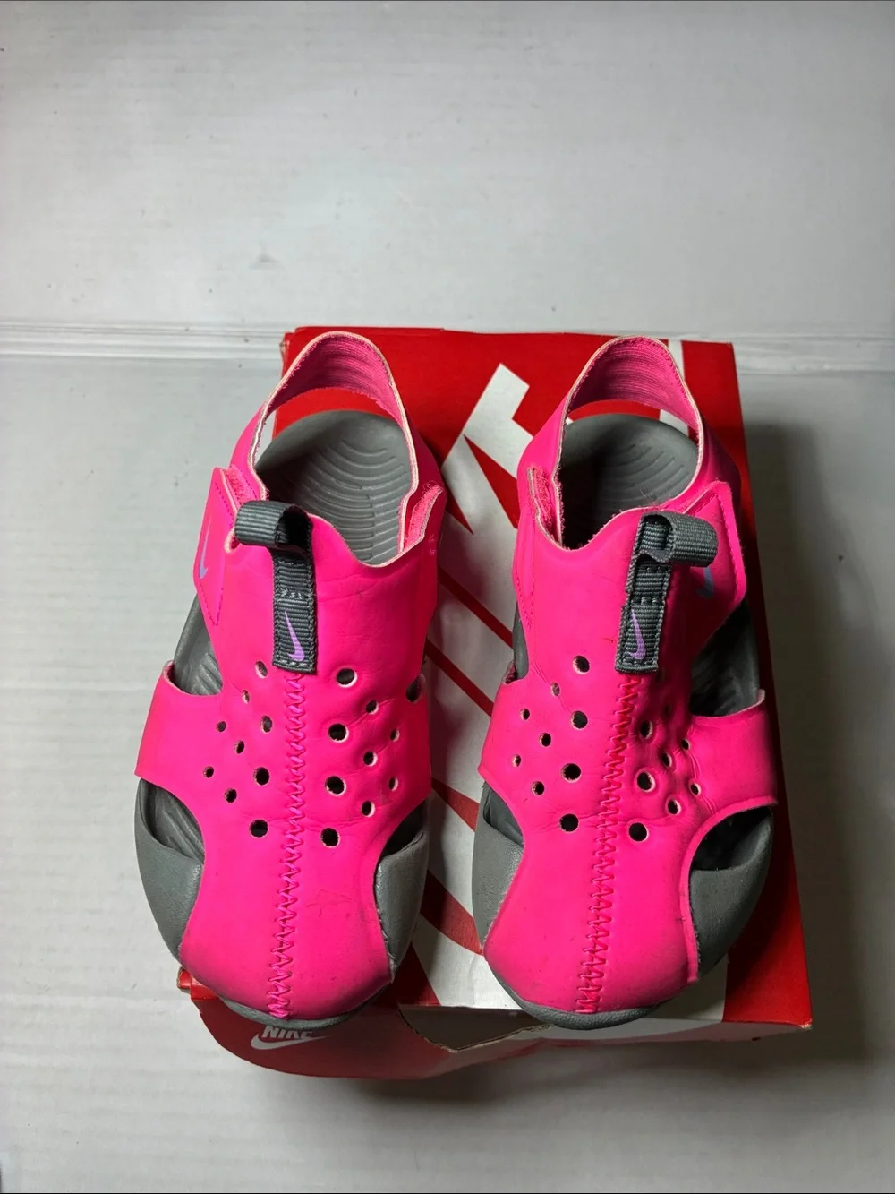 SKU 943827 605 used Nike Sunray protect 2 TD